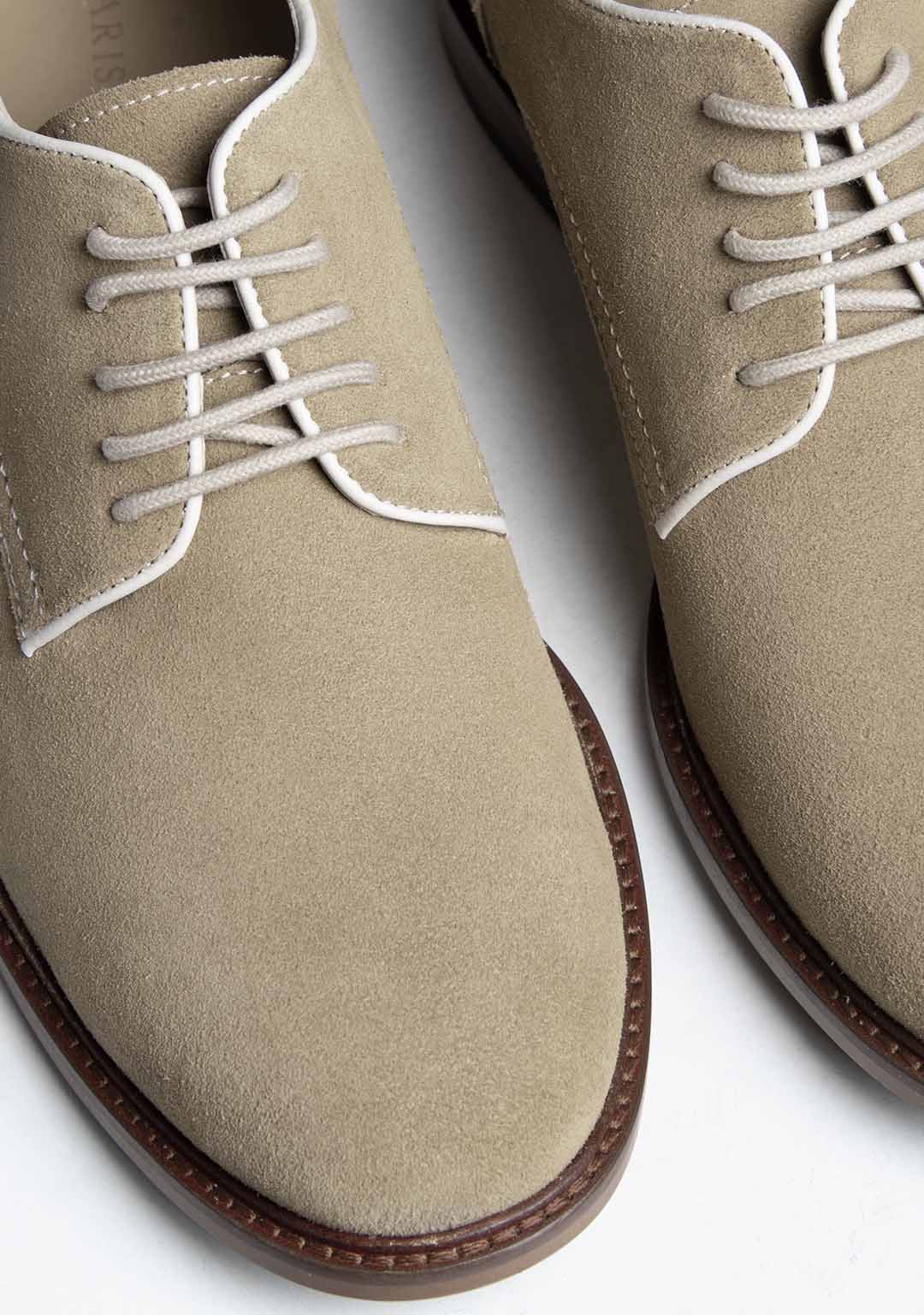 Derby Shoes in Malibu Beige
