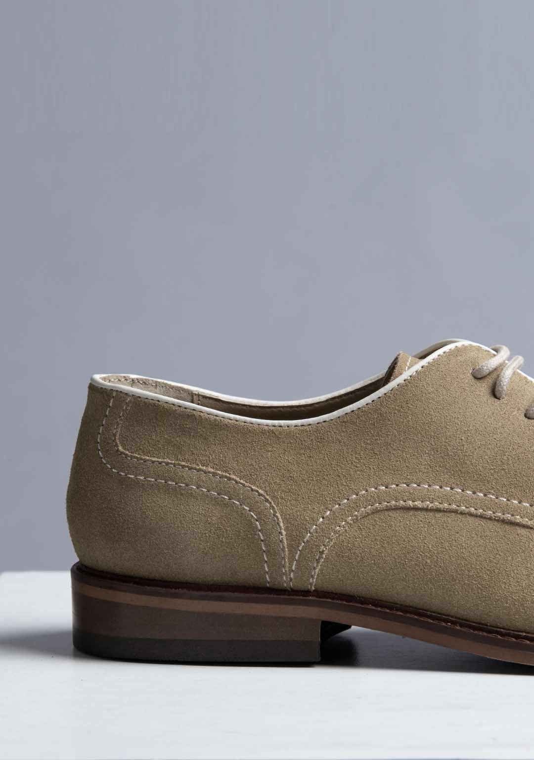 Derby Shoes in Malibu Beige
