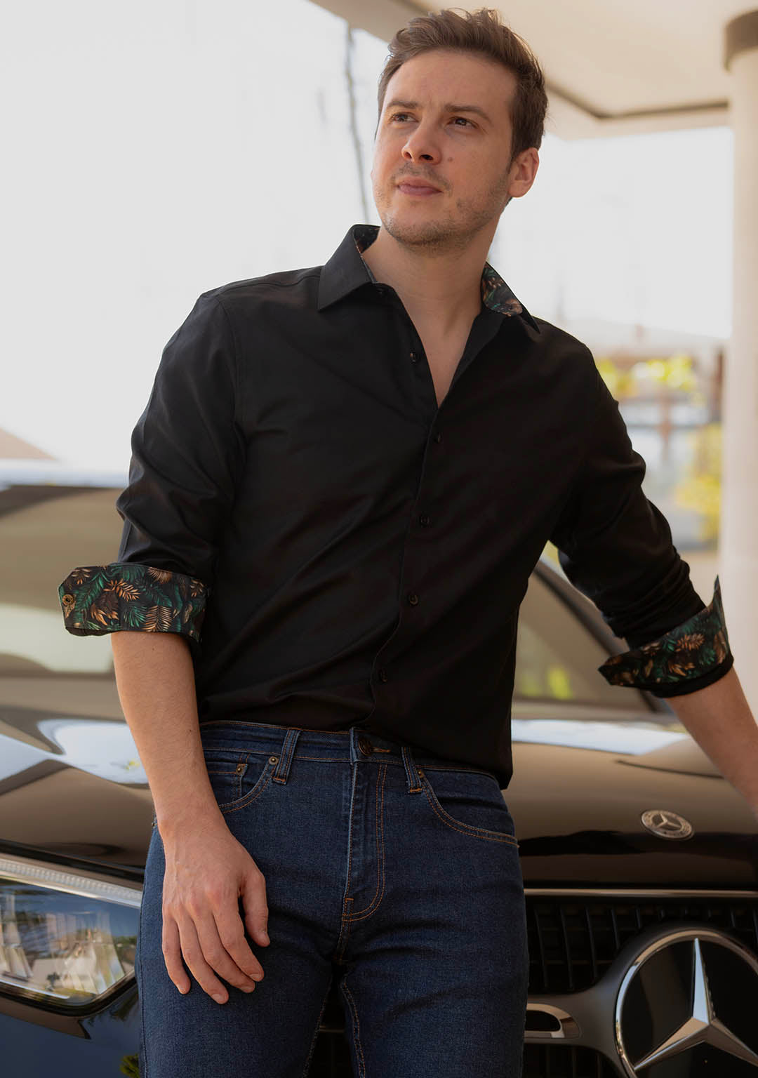 Black with Antique Tropic