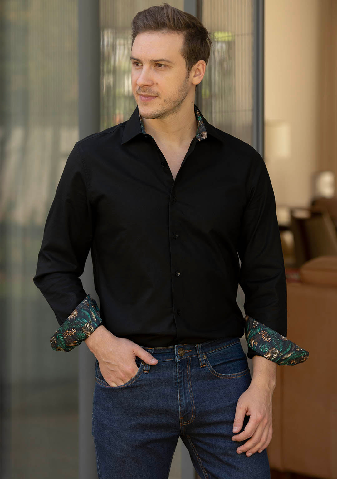 Black with Antique Tropic