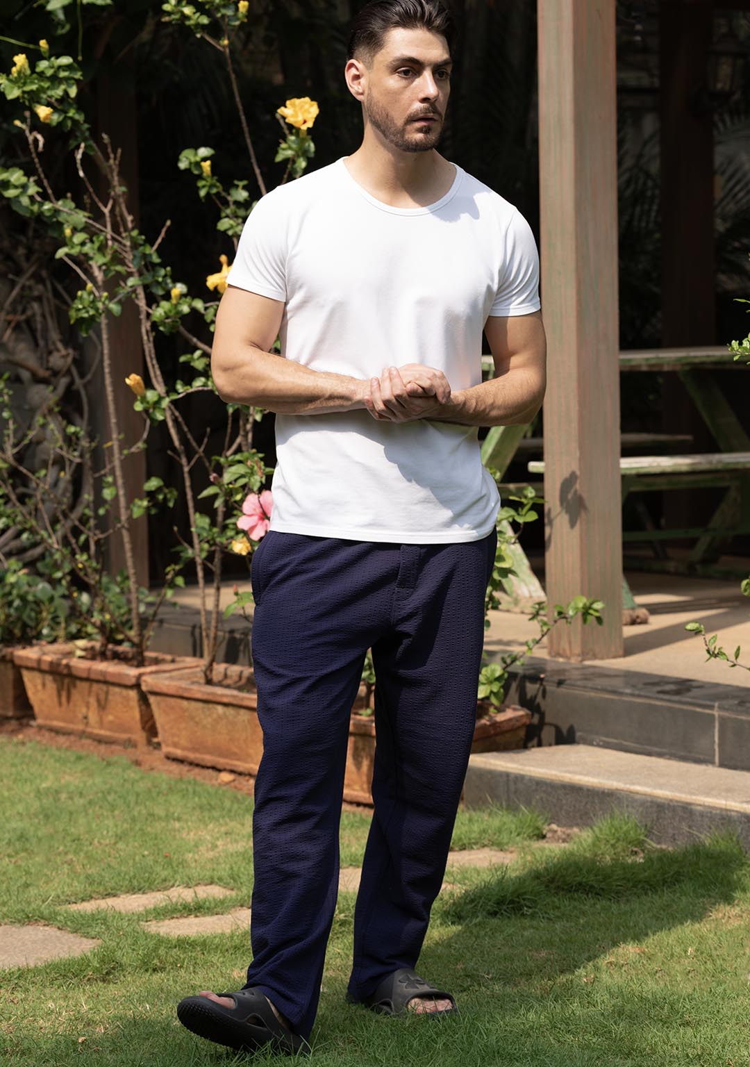 Nimbus Lounger in Midnight Navy