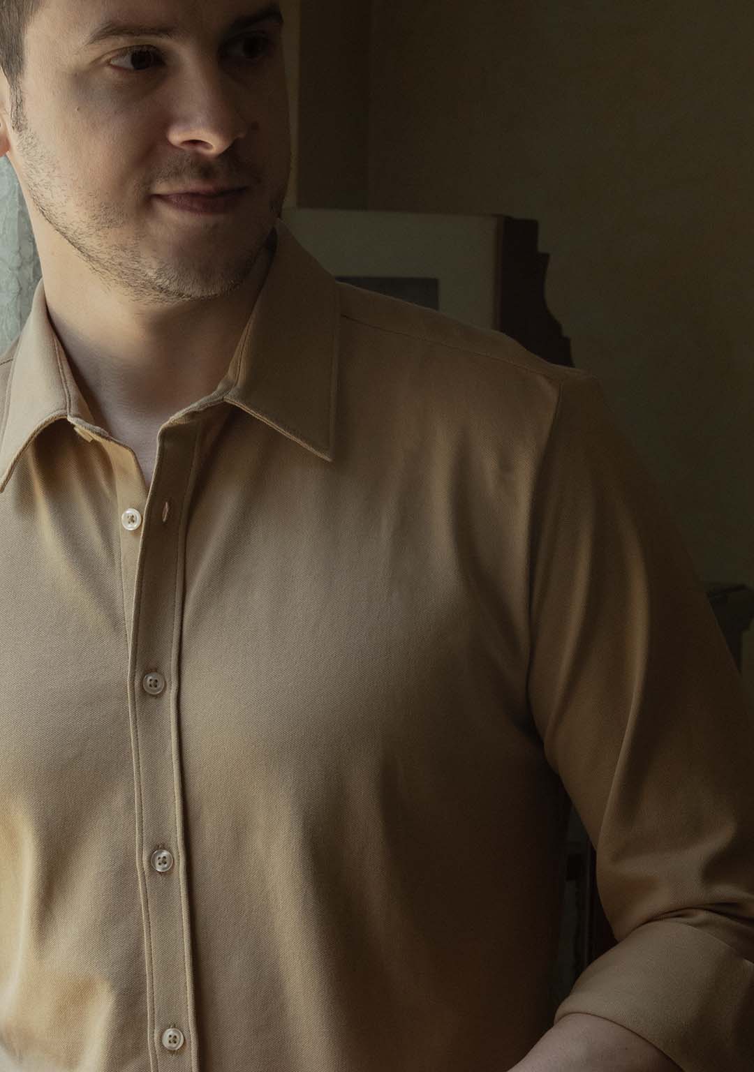 Piqué Shirt in Camel