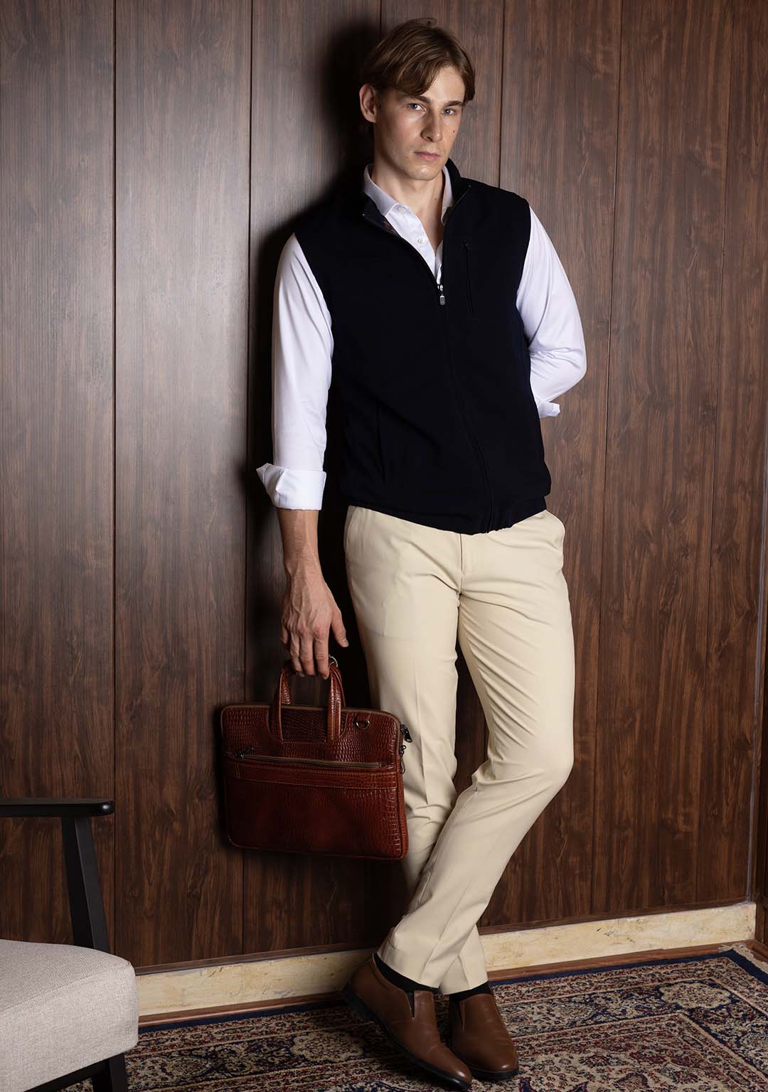 Vesto in Mystic Navy