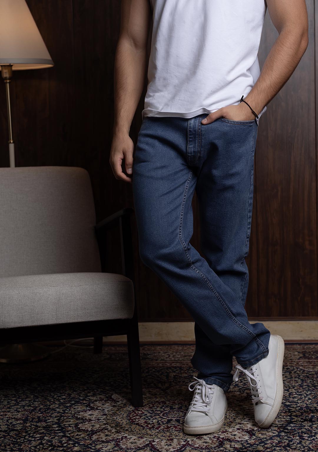 Classic Jeans in Mid Blue