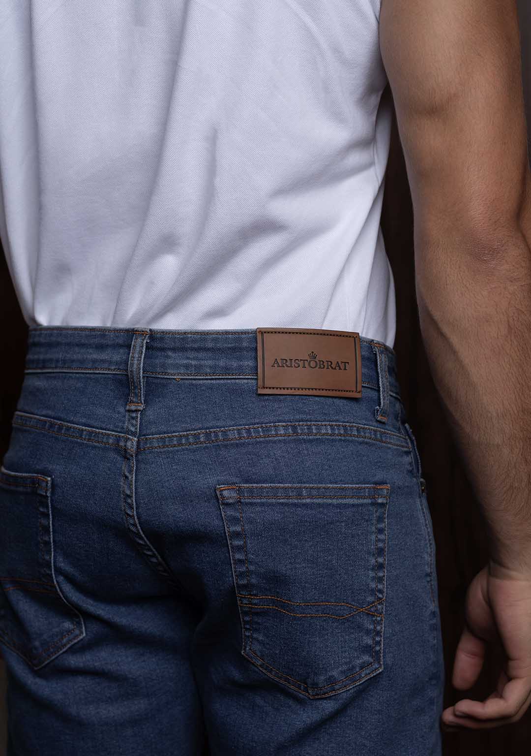 Classic Jeans in Mid Blue