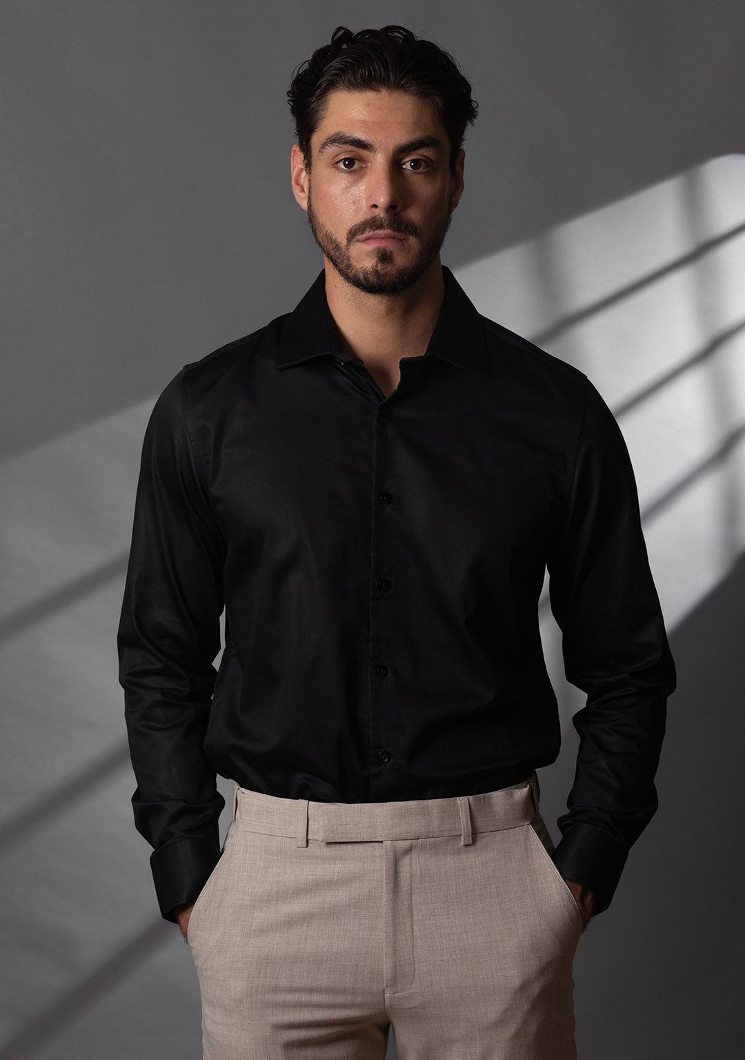 Classic Shirt in Jet Black