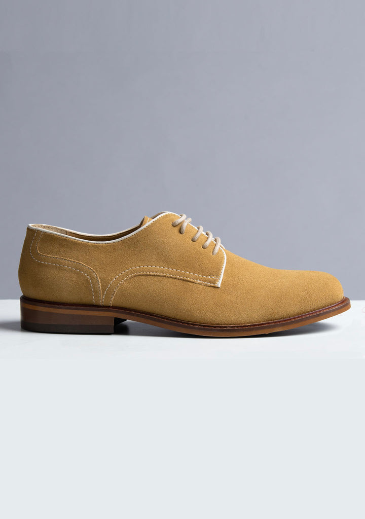 Derby Shoes in Tan