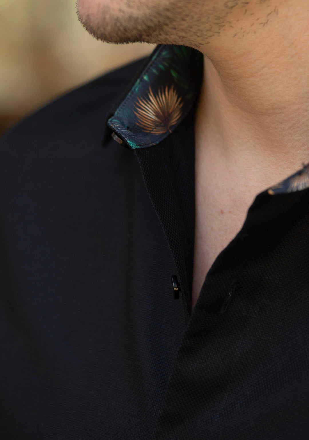 Black with Antique Tropic