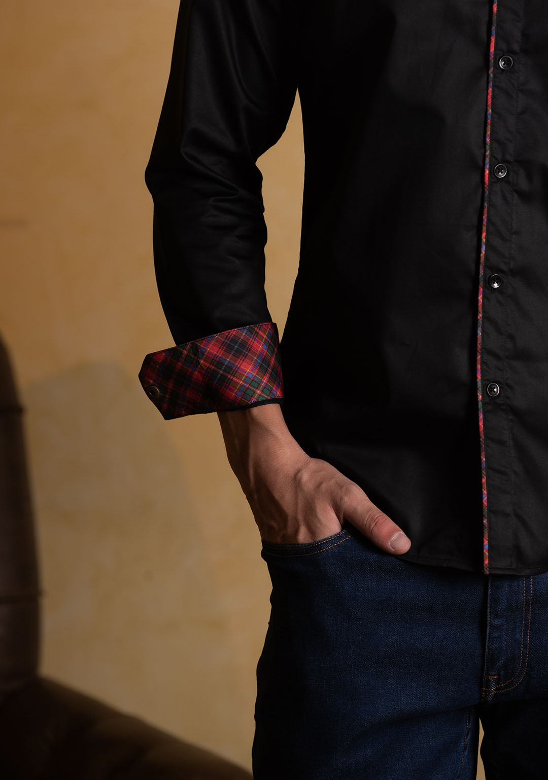 Onyx with Red Checks
