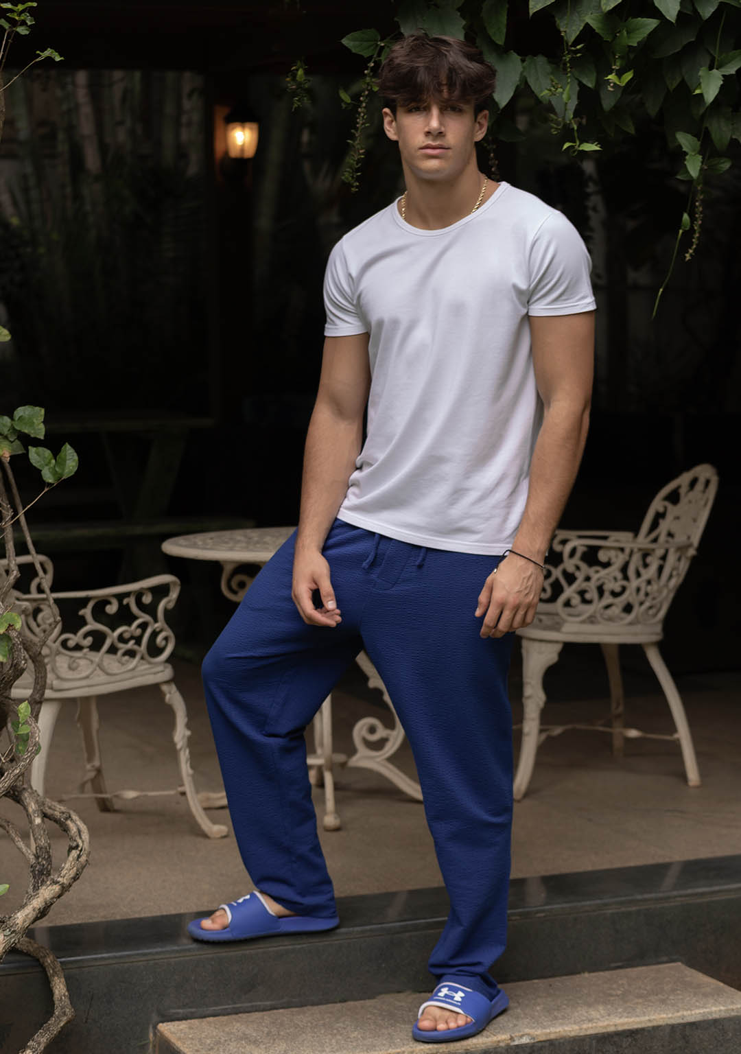 Nimbus Lounger in Classic Blue