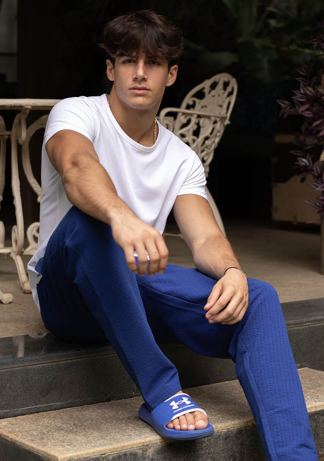 Nimbus Lounger in Classic Blue