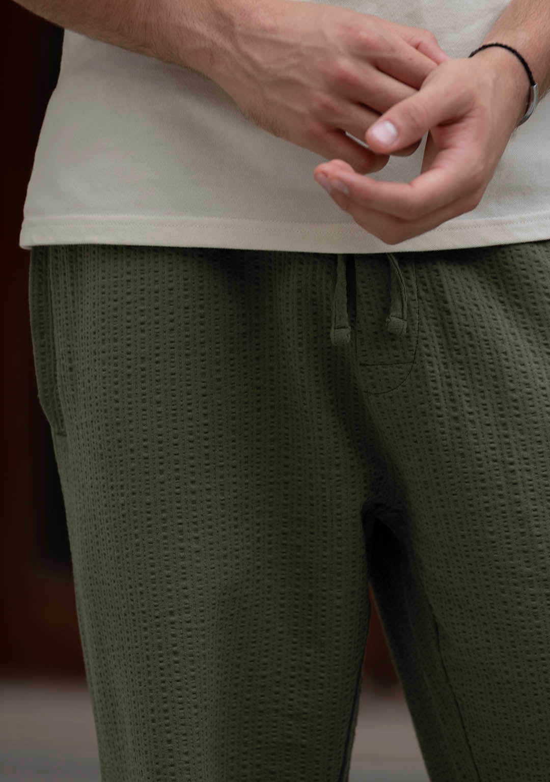 Nimbus Lounger in Olive