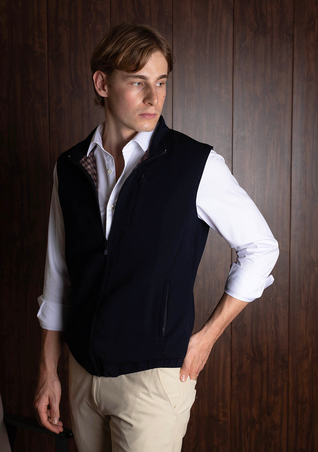 Vesto in Mystic Navy