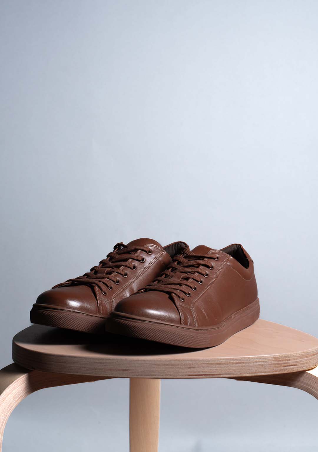 Vintage Sneakers in Rich Brown