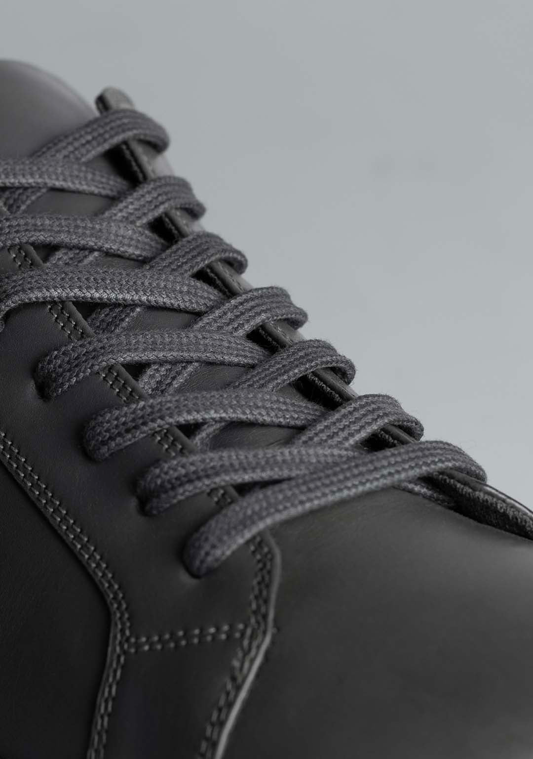 Vintage Sneakers in Titanium